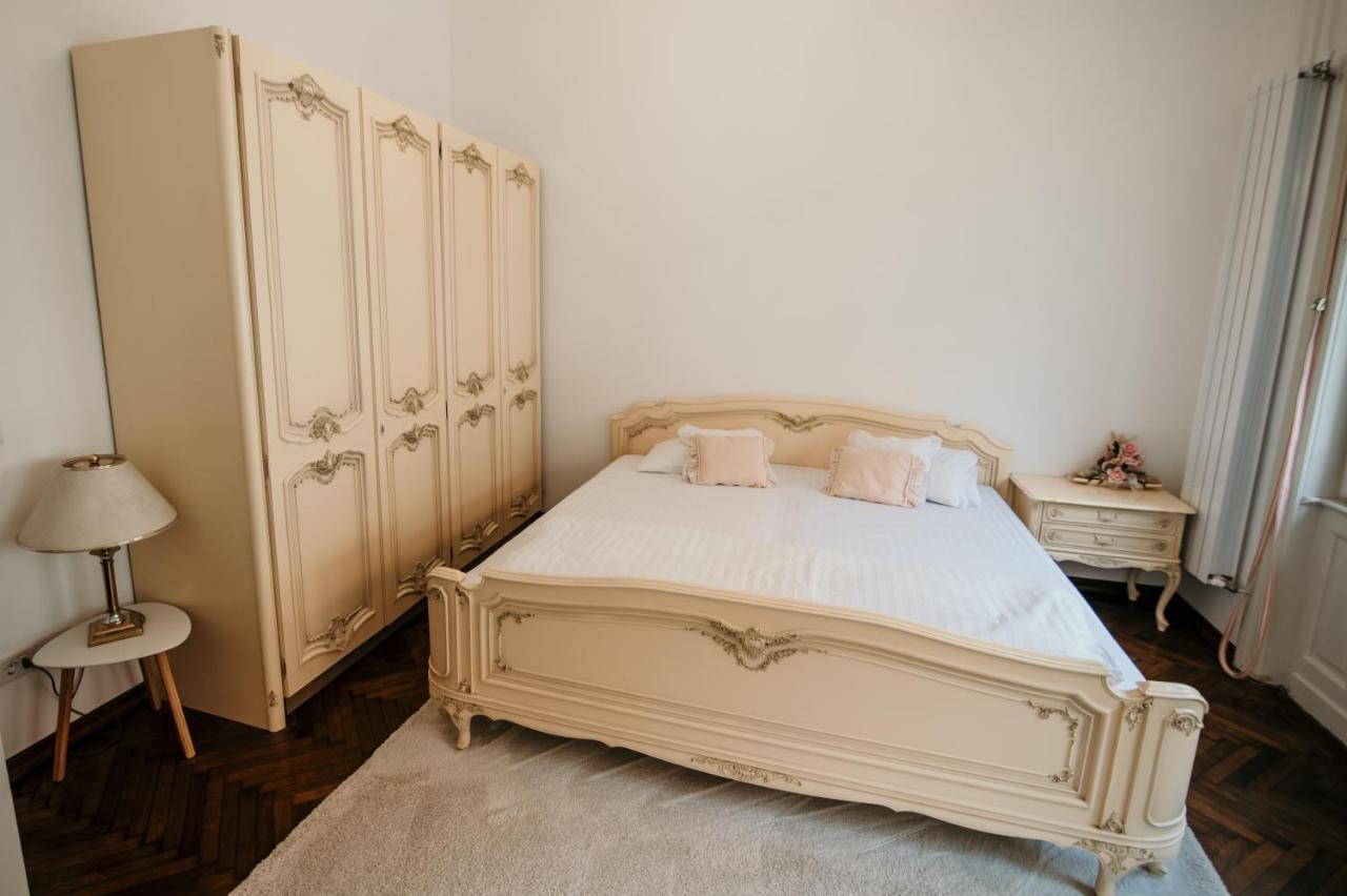 Bella Palace Oradea Eksteriør bilde